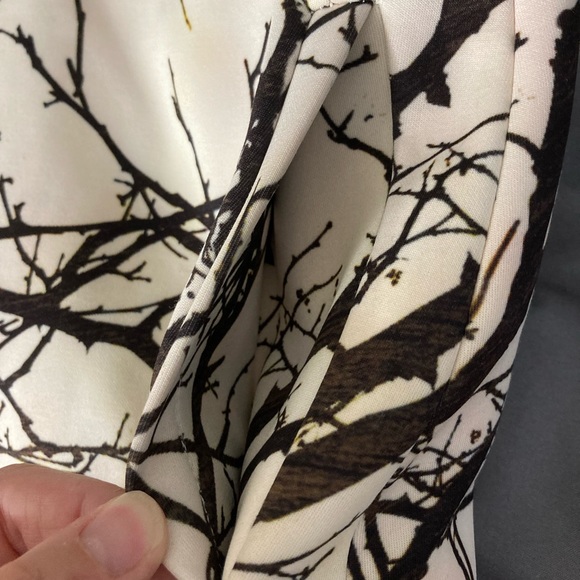 Ochirly White Patterned Skirt - Picture 6 of 9